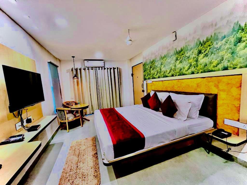 Hotel Lake View Airport Zone Хидерабад Екстериор снимка