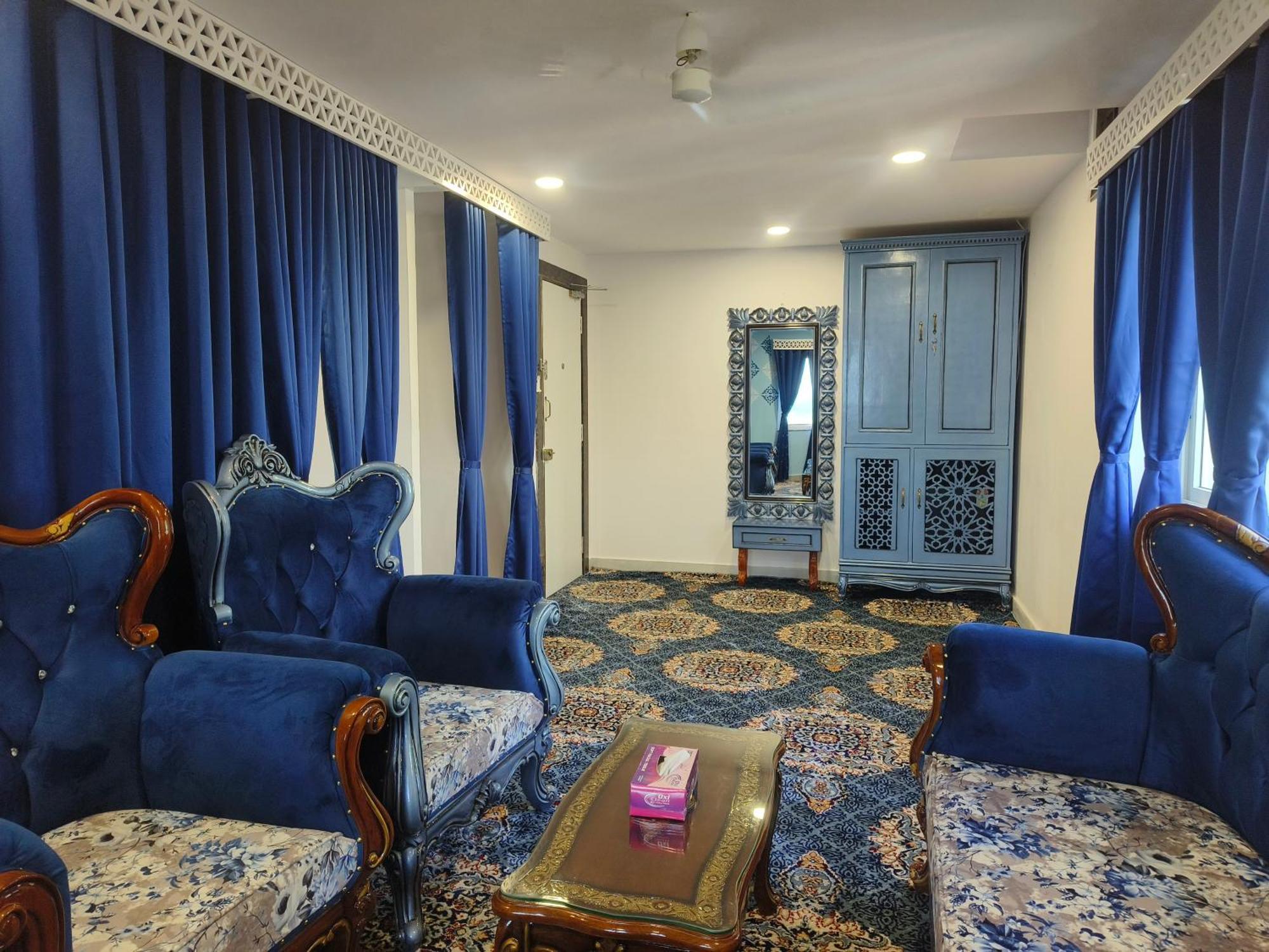 Hotel Lake View Airport Zone Хидерабад Екстериор снимка